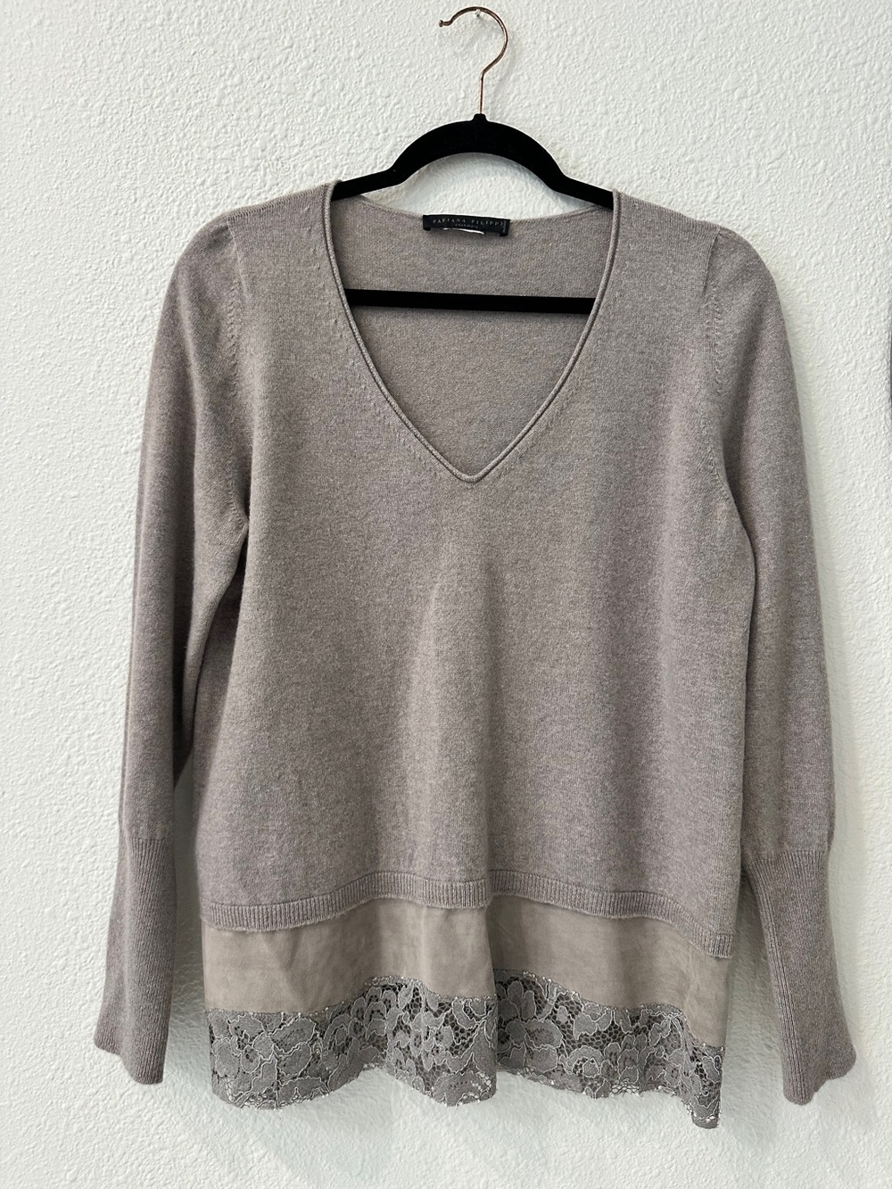 Fabiana Fillipi Taupe V-Neck Cashmere Suede & Lace Hem Sweater $1145